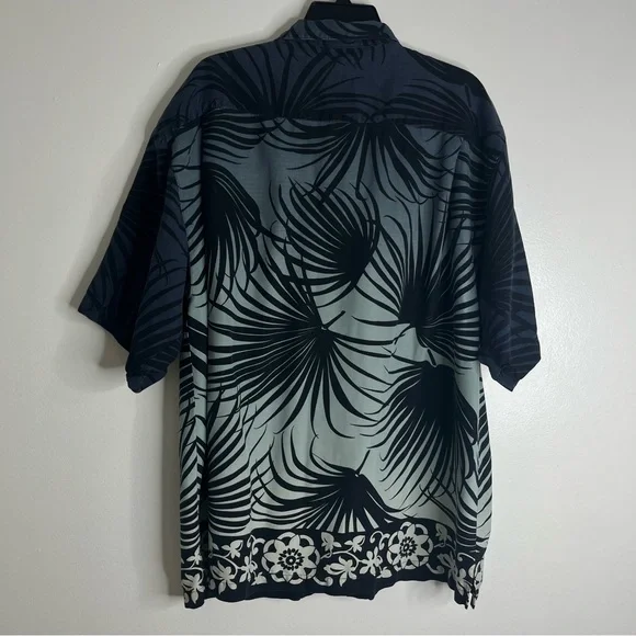 Tommy Bahama 100% SILK Mens Button Up Short Sleeve Shirt Hawaiian Print Casual L - Picture 3 of 11